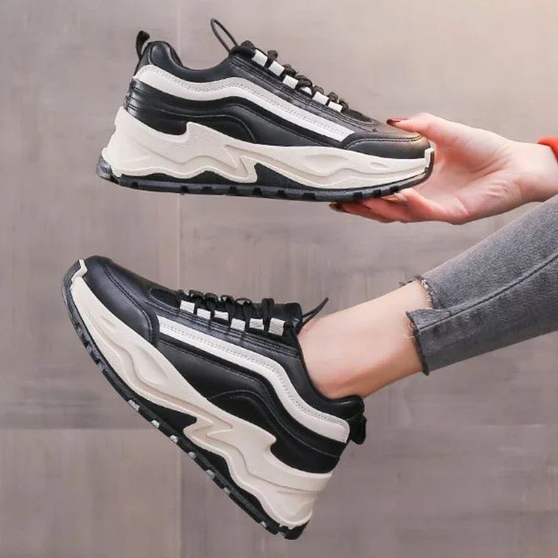 女性のためのスポーツシューズ,流行のアスレチックシューズ,y2kファッション,高品質,新しい,2022