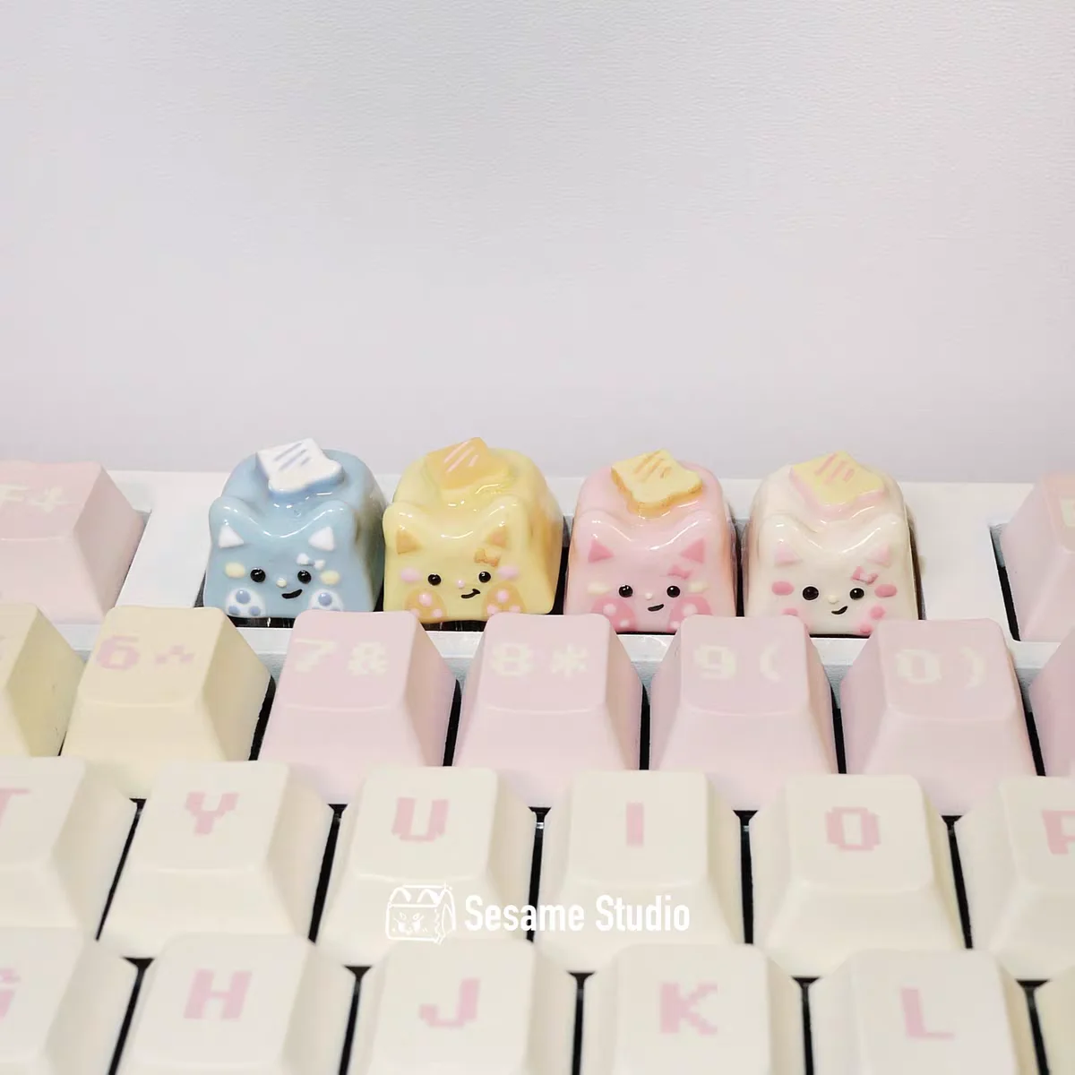 Cute Cartoon Cat Keycap Custom Handmade Keycap Personalized ESC Key Caps Creative Gift for Cherry MX Mechanical Keyboard