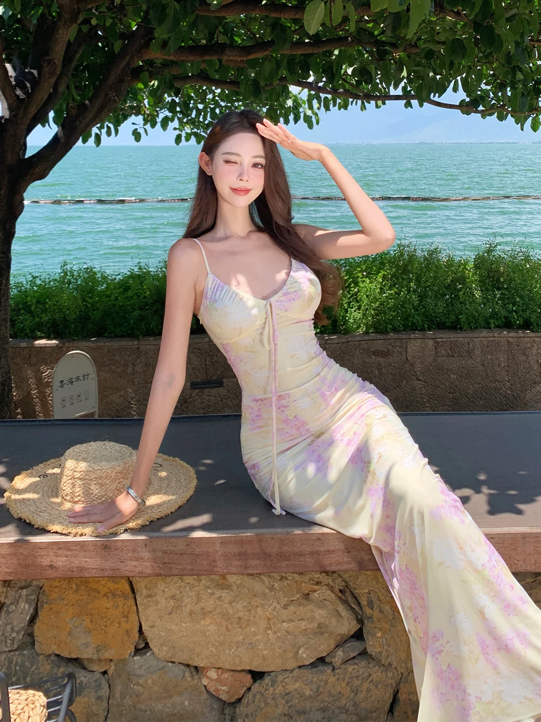 여름 롱 플로럴 프린트 테르 네 가운 비치 바캉스 허리 조임 드 프렌치 슬레 소프트 미 노 스베 V넥 폴리에스터...