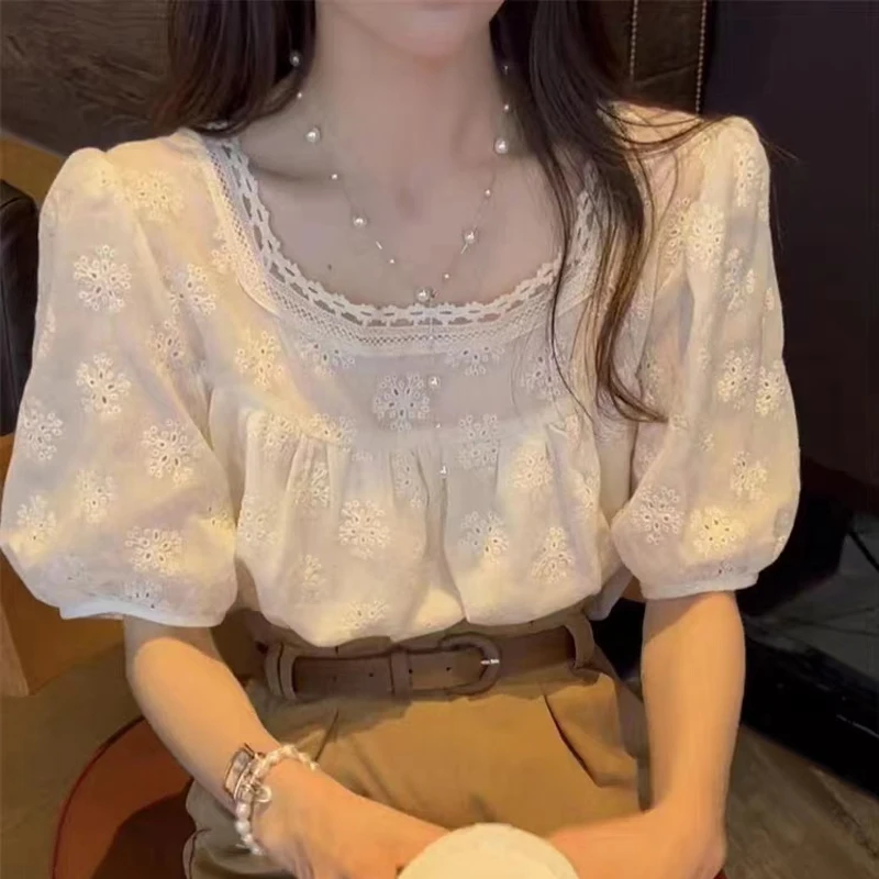 Summer Solid Color Chiffon Blouse Women Sweet Loose Square Neck Puff Short Sleeve Tops Casual Hooked Flower Hollow Apricot Shirt