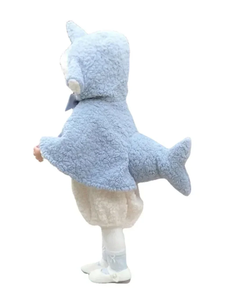 baby children\'s plush cloak three-dimensional big tail fish treasure cloak cartoon shark baby thickened cloak