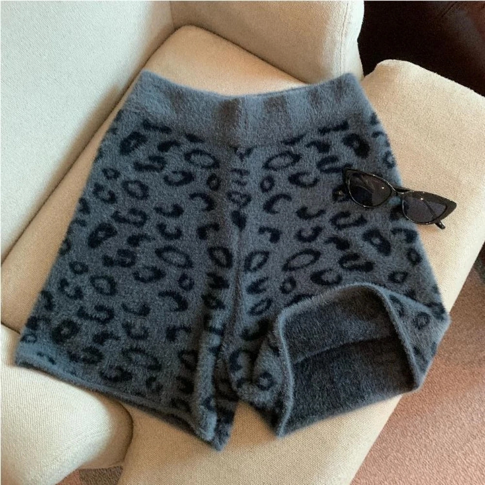 Warm Short Wool Knit Shorts Women's Spring And Winter Thermal High Waist Leopard Sweater Short Trousers
