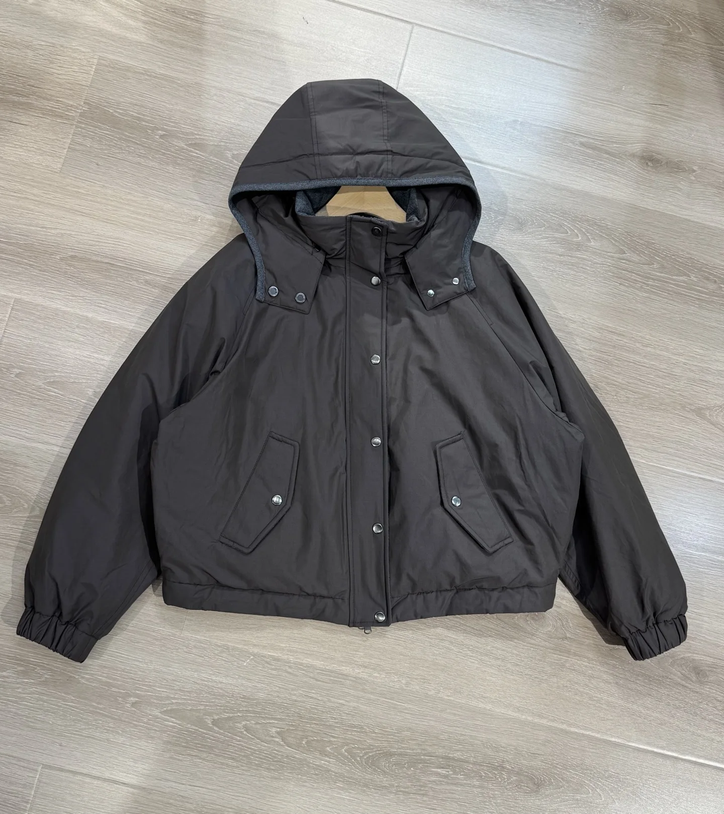 Nuevo Chaqueta de plumón de color Chocolate con capucha desmontable estilo Otoño/Invierno, abrigo cálido de estilo Retro para mujer