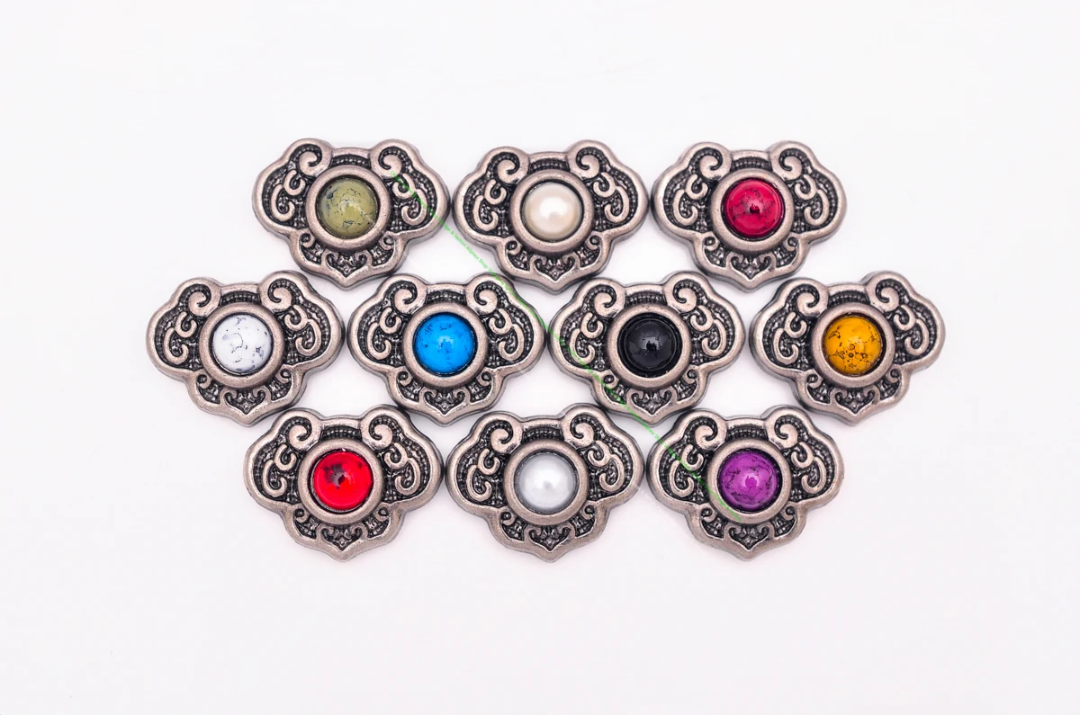10Pcs 15*20mm Vintage Decoration Purse Leathercraft Collar Accessories Conchos DIY Handcraft leather Screw Back Wallet Buckle