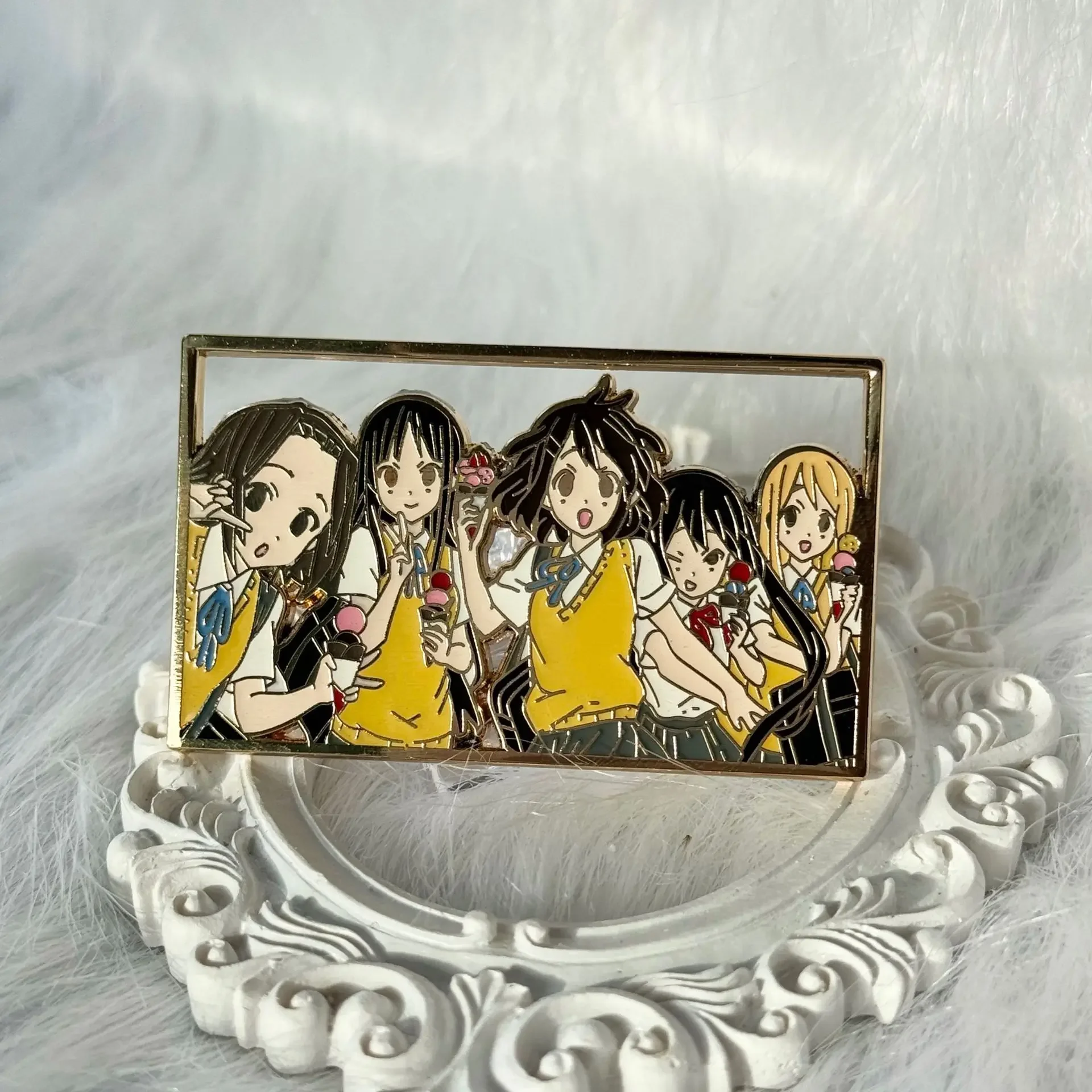 K-ON Series Enamel Brooch Campus Music Anime Fashion Exquisite Hollow Metal Badge Jewelry Presents for Comic Fans