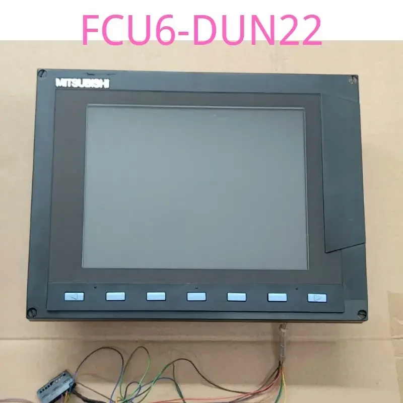 

second-hand FCU6-DUN22 CNC Machine Tool 64 System Color Display 8.4-inch LCD Screen Test OK