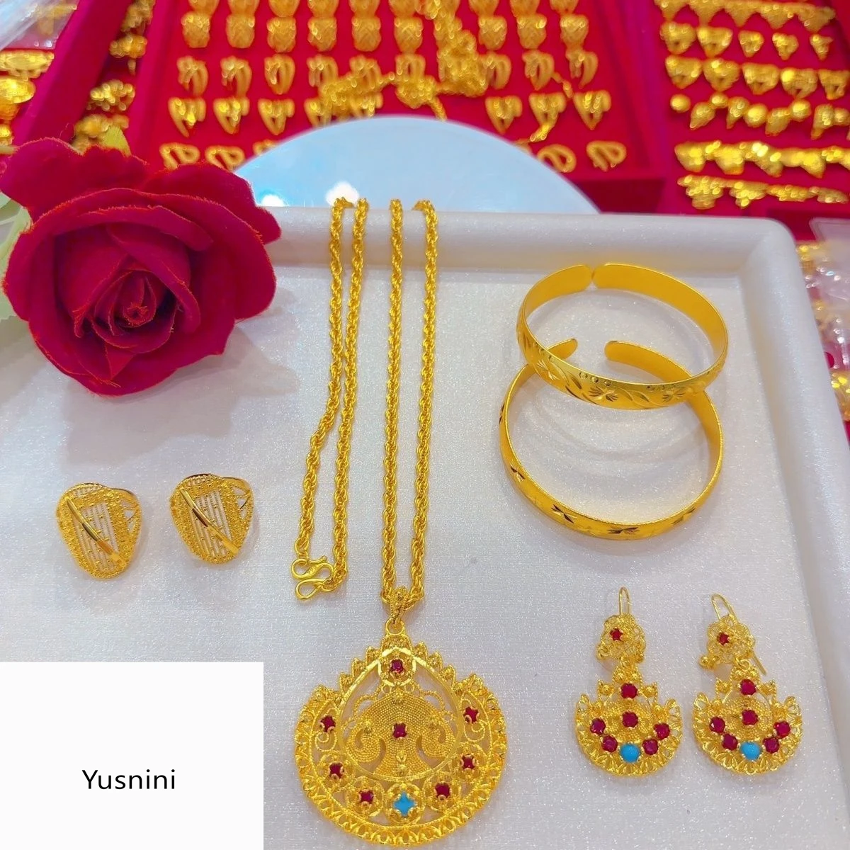 

New Dubai Fashion High-end 24K Gold Plated Necklace Earrings Rings Bracelets Exquisite Engagement Party Jewelry Set for Lover