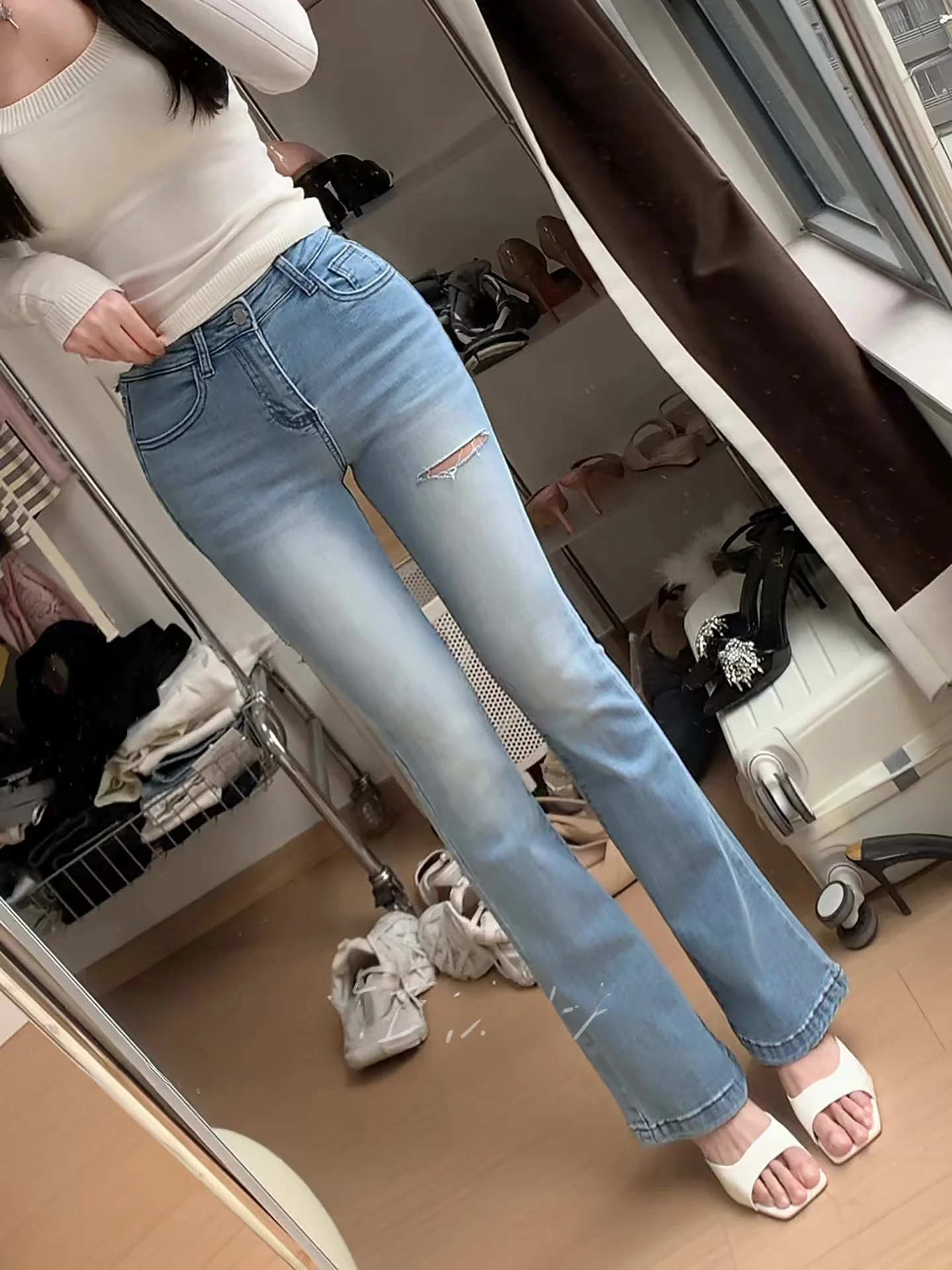 

High Waist Bell Bottom Denim Jeans Women's Design Sense Hole Tightening Hip up Slimming Match All Drag Long Pants