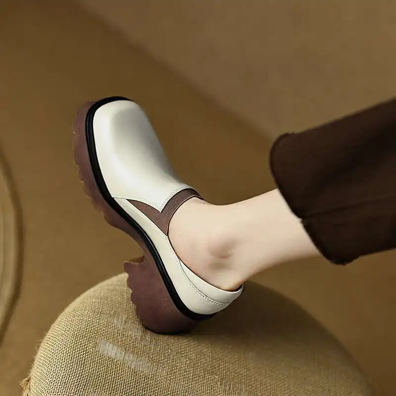 Krazing Pot Full Grain Leather Round Toe Retro Hippie Fashion High Heels Autumn Shoes Casual Platform Catwalk Beauty Lady Pumps image 4