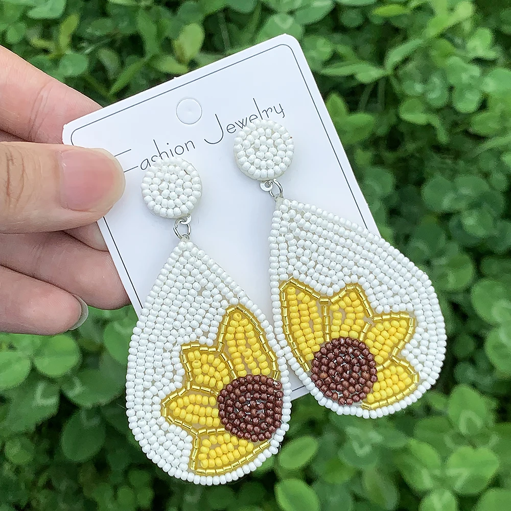 Beaded Sunflower Dangle Earrings for Women Girl Boho Handmade Yellow White Daisy Flower Statement Ear Stud Holiday Jewlery Gift