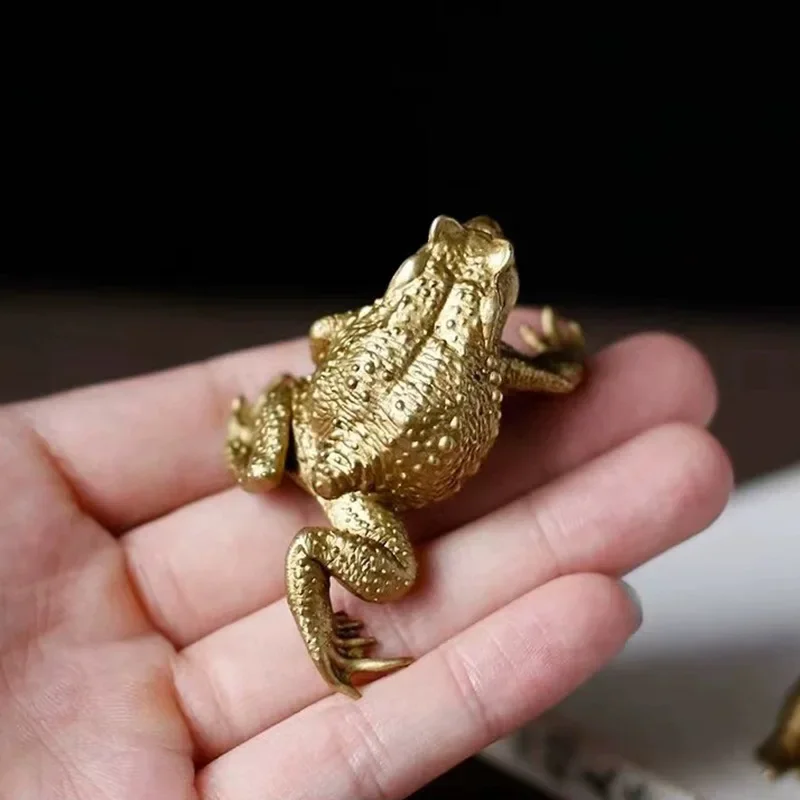 Solid Brass Toad Figurines Miniatures Tea Pet Table Toy Ornament Decoration Crafts Accessories Lucky Copper Animal Statues Decor