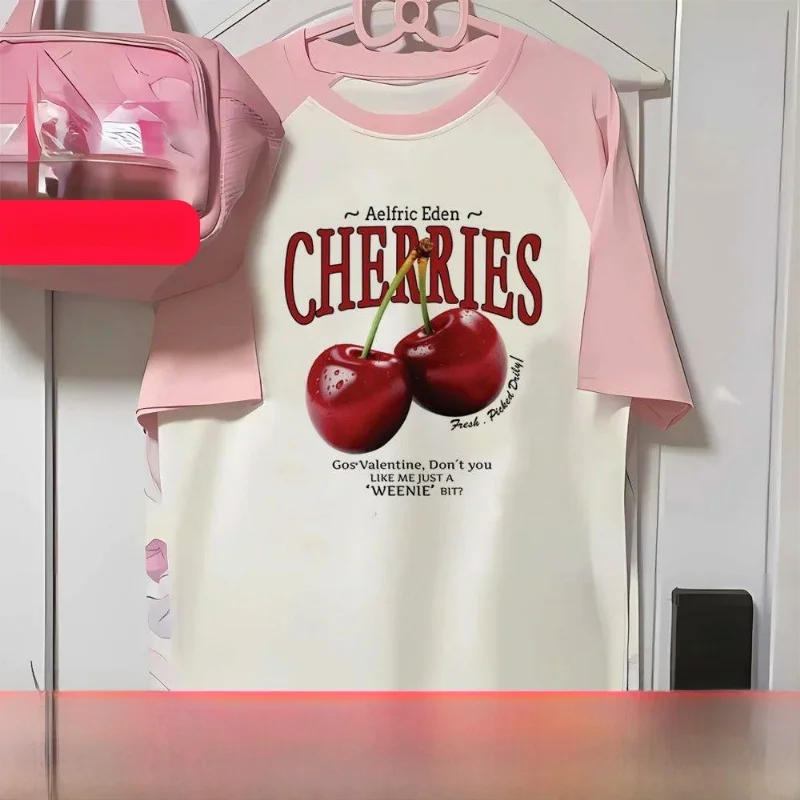 Youthful Cherry Streetwear T-Shirt Damen Design Faionable Casual Top für Damen Andere Sle Andere Passform für die Wintersaison