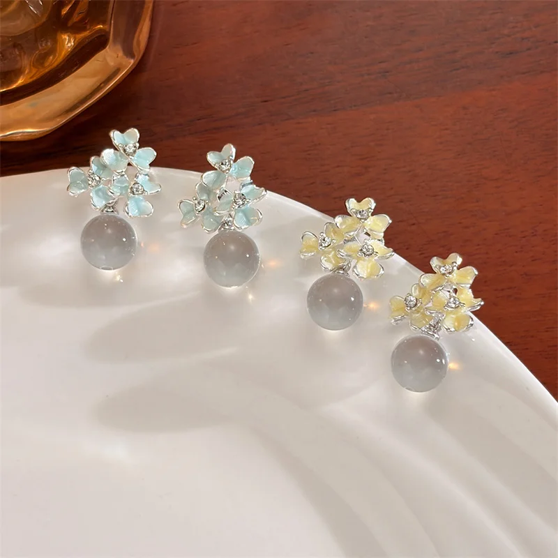 Elegant Romantic Transparent Crystal Ball Petal Earrings Personality Cat Eye Stone Florals Stud Earrings Wedding Party Jewelry