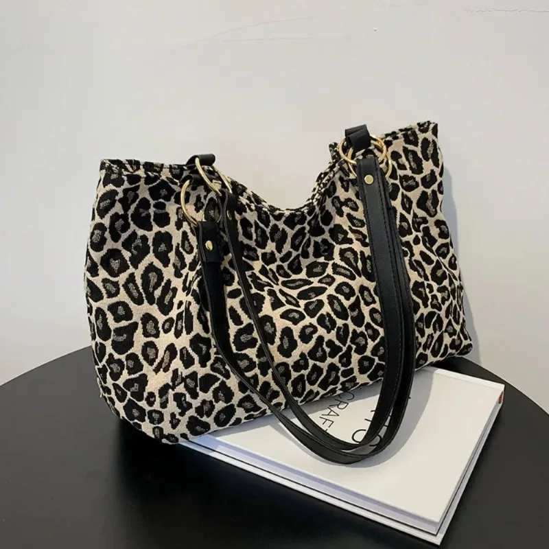 

New Fashion Tote Bags Shopping and Travel Canvas Bags New Women Popular Handbags Large Capacity Leopard Shoulder Bags Сумка
