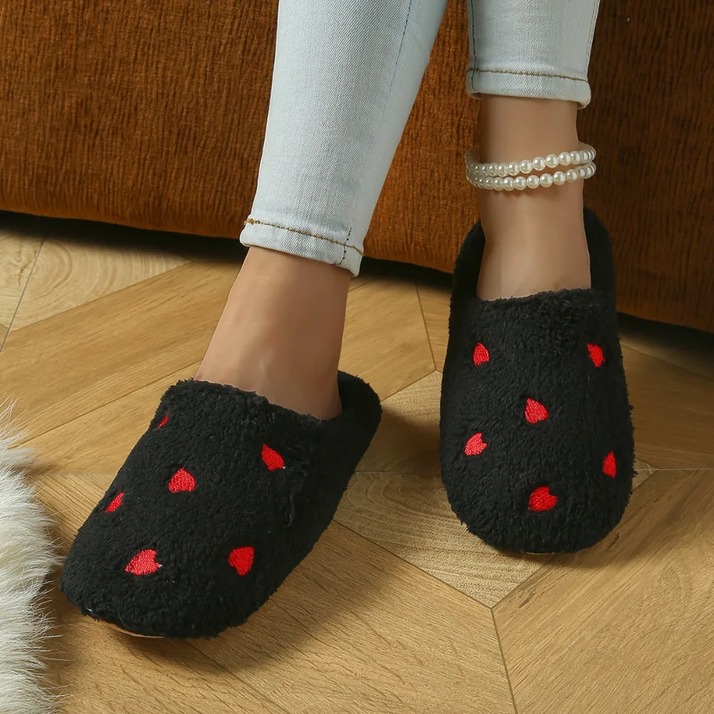 Light Heart-shaped Women's Slippers Cozy Quiet Sole Winter Slippers Warm Soft Bottom Indoor Slippers Winter Season Indoor Wear