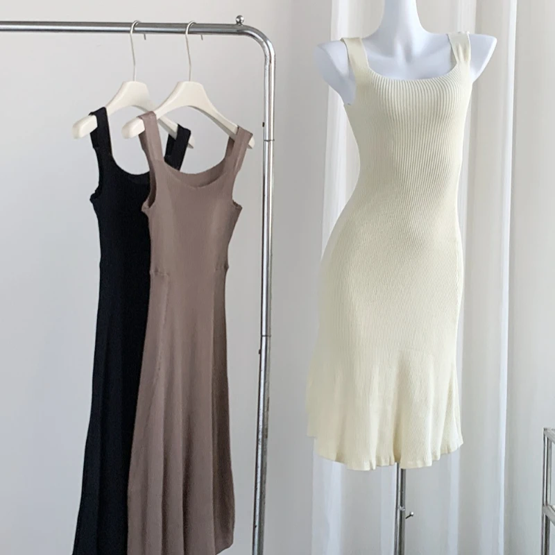 Frühling Sommer Ärmelloses Strickkleid Damen Trägerkleid Mode Weiblich Vintage Elastische Schmale Träger Mini Strickkleid