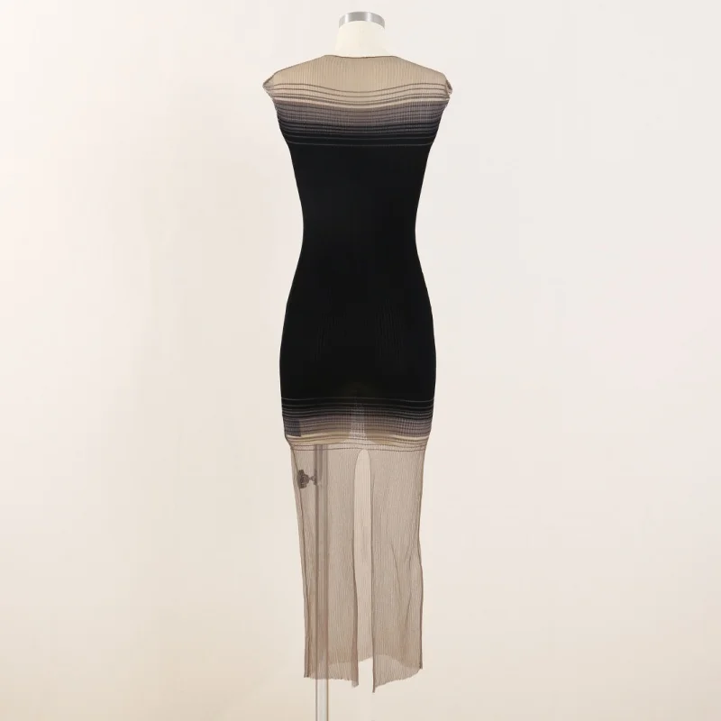 Summer New Women's round Neck Elastic Slim Fit Fish Thread Splicing Hollow Tank Sleeve Dress Fashionable Sexy Long Dress 2025