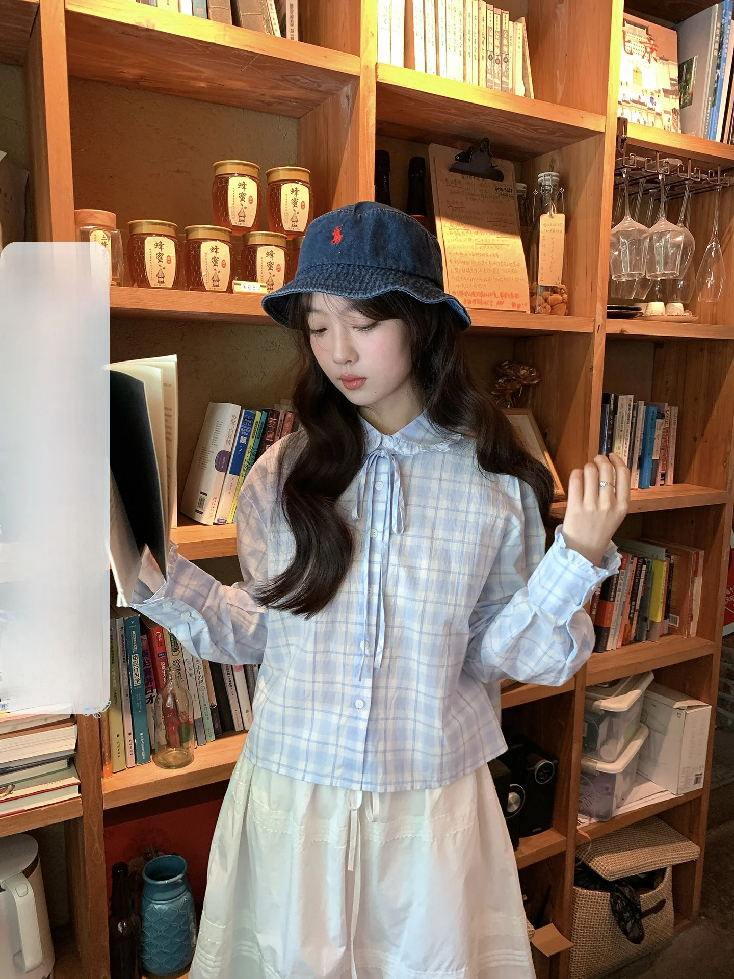 

Hollyii Korean Style Loose Fit Plaid Tie Doll Collar Shirt Women's Spring New Arrival Slimming Top Fashionable Casual Wear