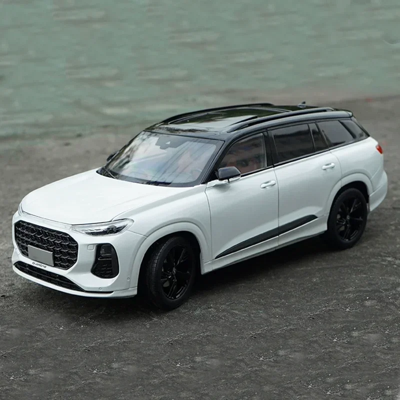 

1/18 New Alloy FOR AUDI Q6 2022 Light Edition SUV Diecast Model Simulation Car Collection Ornaments Boy Toys Gifts