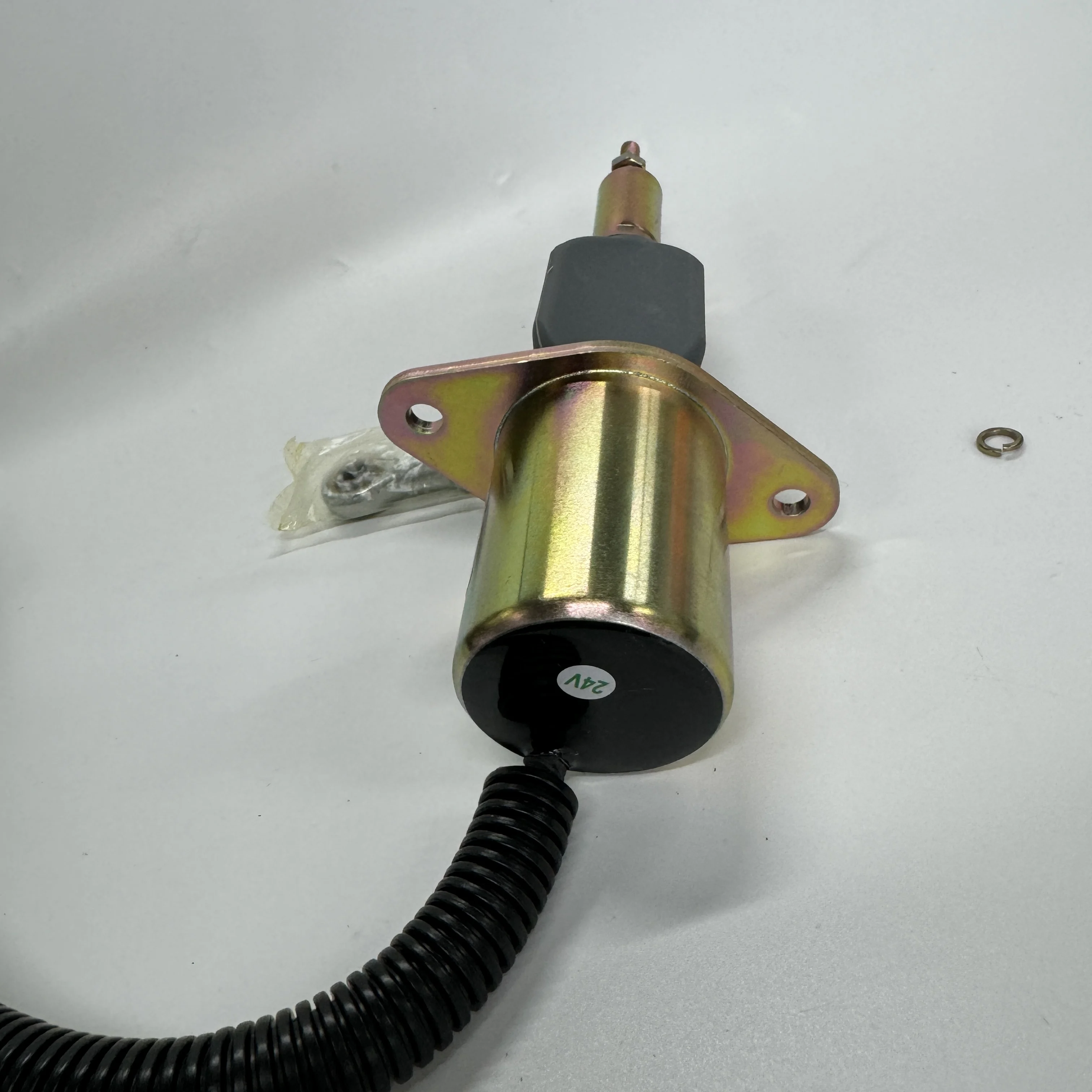 

3930234 87420951 24V Shut Off Solenoid For Cummins 6CT 8.3L Case 8940 1850K LT