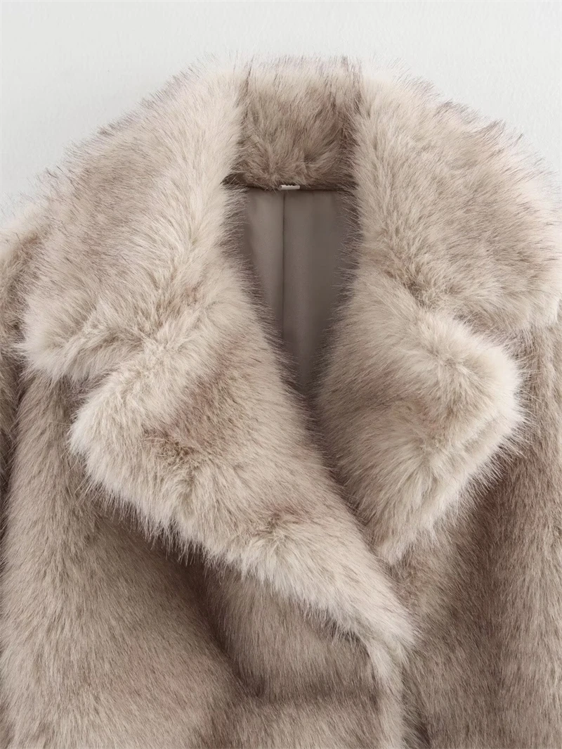 Guobioziy Women's Slim-Fit Short Faux Fur Coat 2026 Autumn-Winter New Arrival French Casual Fashion Trend Tassel Commuter Street