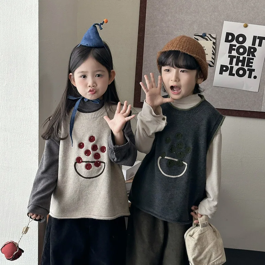 Sweater Spring and Autumn New Childrens Clothing Korean Style Boys and Girls Cute Foreign Style Casual Cartoon Sweater Vest  789