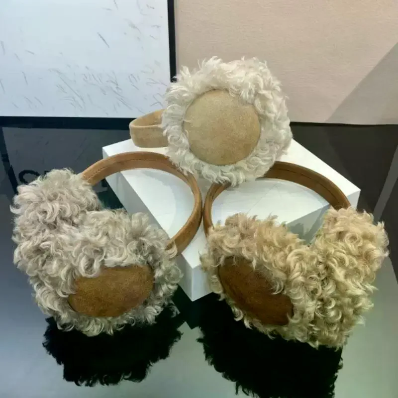 Penutup Telinga Hangat Musim Gugur dan Musim Dingin untuk Wanita Bersepeda Luar Ruangan Penutup Telinga Tebal Anti Dingin Penutup Telinga Bulu Suede Melengkung Musim Dingin