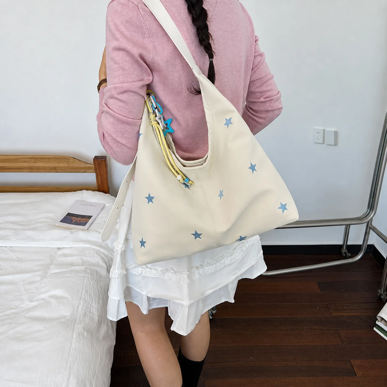 Star Embroidered Tote Bag Stylish Women'S Shoulder Handbag Medium Tote Bag Versatile Adjustable Shoulder Bag For Shopping Work