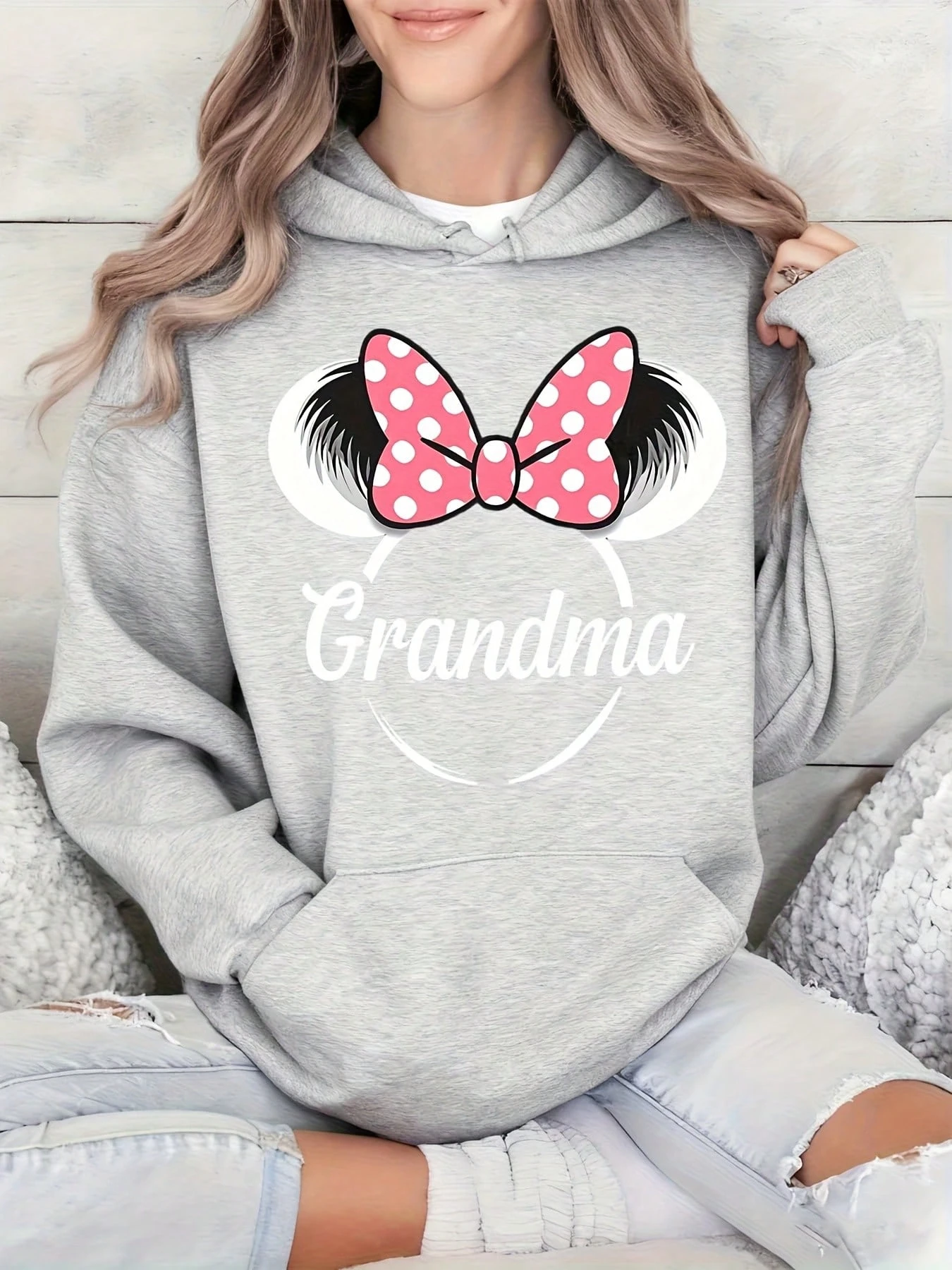 

Свитшот из 100% хлопка с принтом «Минни (Бабушка)» в стиле Дисней, коллекция Осень/Зима 2026 – повседневная и теплая вещь для мужчин и женщин