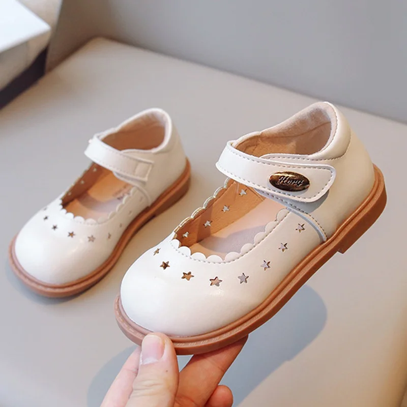 Hollow Out Shoes Spring Autumn Baby Kids Girls Soft Bottom Antiskid Artificial Leather Princess Shoes For Party Wedding Children