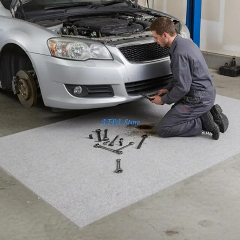 

U13C Oil Absorbent Pad Slip Resistant Surfaces For Motorcycle Automotive Maintenance