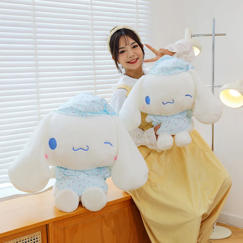 Urocza pluszowa zabawka Cinnamoroll, słodki kreskówkowy piesek Shiba w piżamce i czapce, wypchana lalka, prezent urodzinowy dla dziewczynek.