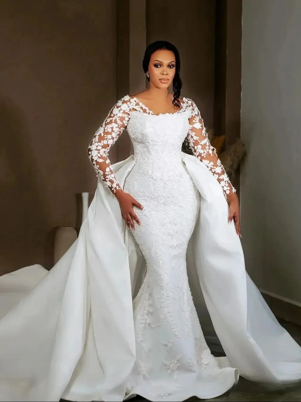 

New Church Wedding Dress Removable Train Sheer Neck Appliques Lace Long Sleeves Tulle Bridal Bride Gown Vestido de Noiva