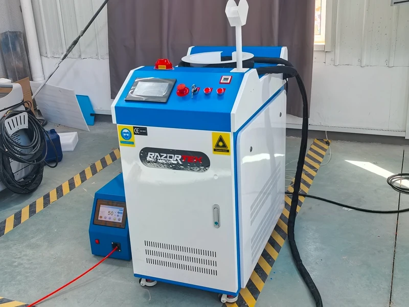 Handheld Laser Welding Machine Raycus 1500w 2000w 3000w with High-Resolution Display