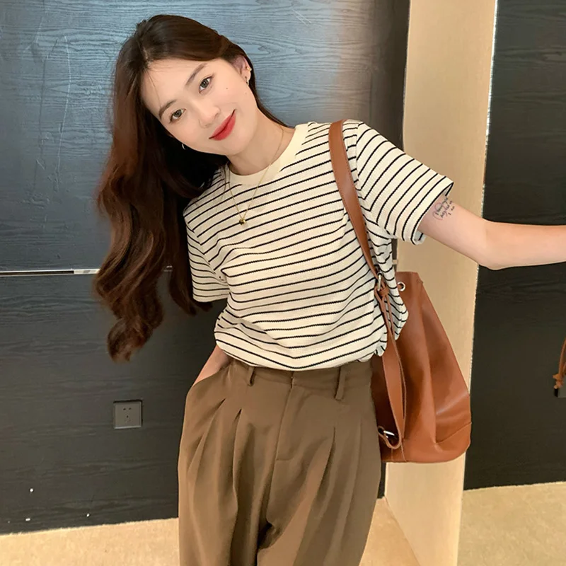 Summer  Women Vintage Striped T-shirts  Short-sleeve Fashion Loose Lazy All-match Chic French Style Literary Female Temperament