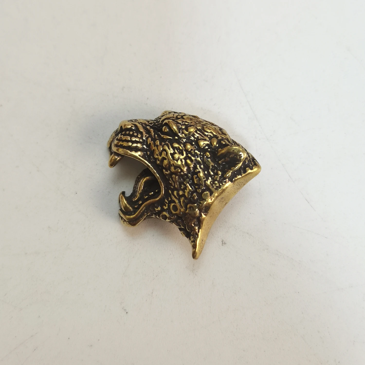 Remache trasero de tornillo para cuero, Conchos de leopardo