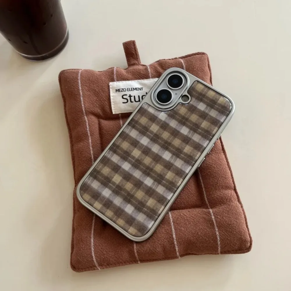 Braunes Karomuster, Anti-Fall-Tropfenkleber, stoßfeste Handyhülle für iPhone 17, 16, 15, 14, 13, 12, Pro Max Plus Air