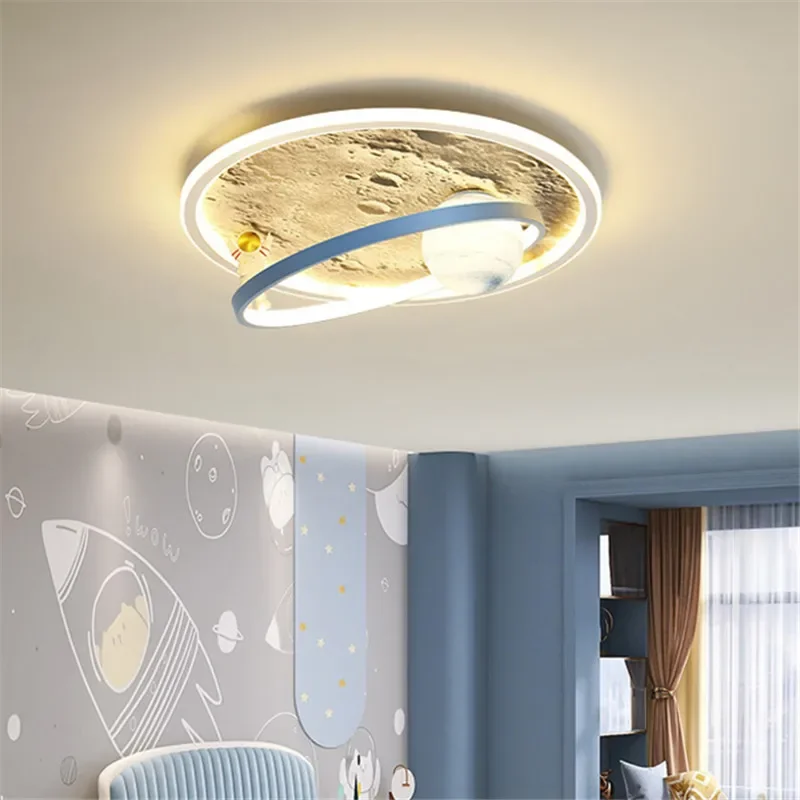 غرفة الأطفال ضوء السقف الدائري القمر رائد الفضاء ضوء الكرتون حماية العين الأطفال الطفل LED ضوء غرفة الديكور