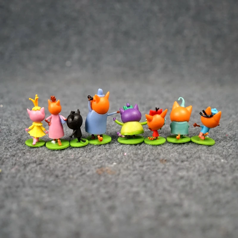 3-4cm Happy Three gattini Action Figure giocattoli kid e cats collezione di decorazioni Figurine modello giocattolo per bambini regali di natale