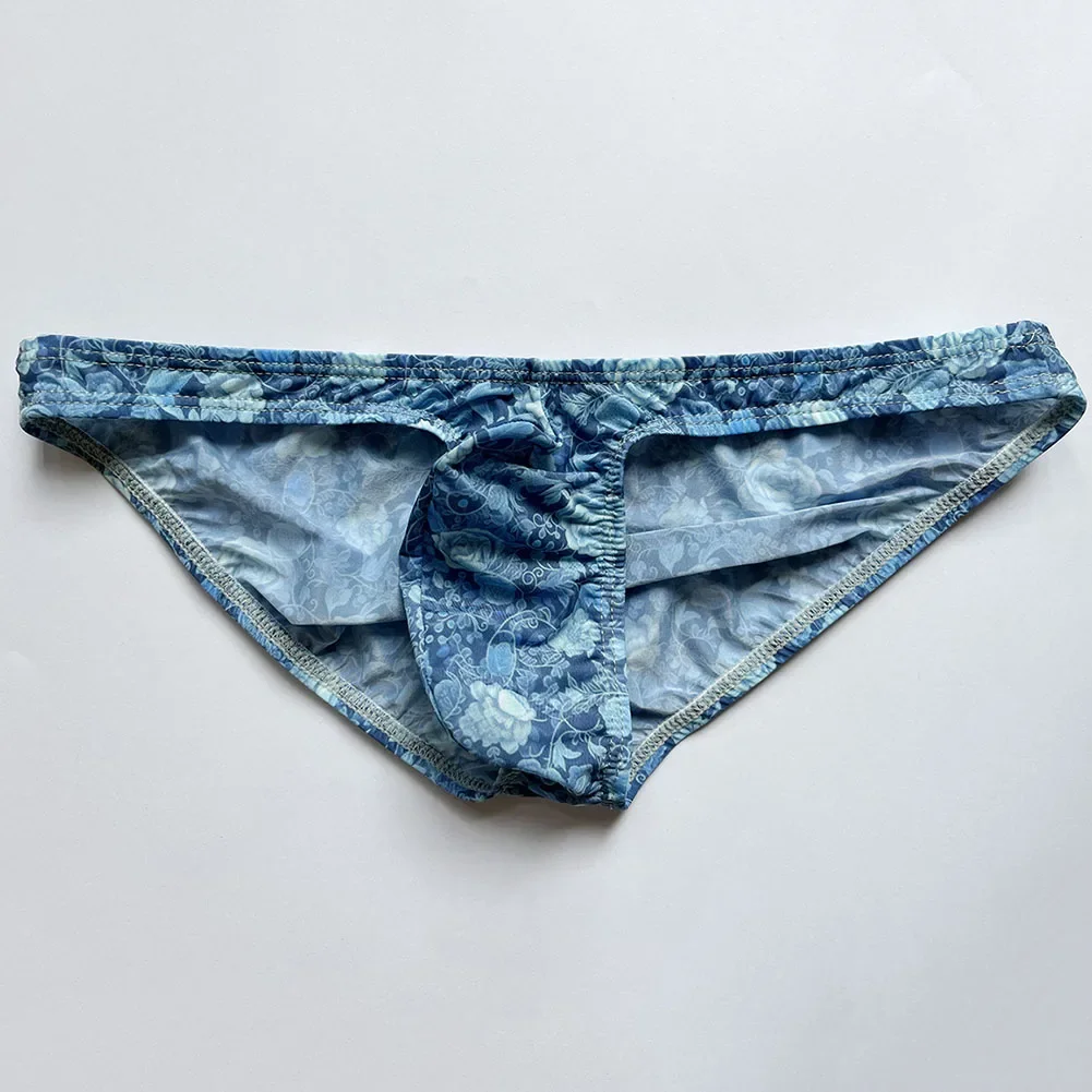 Bragas sexis de alta calidad con estampado Floral para hombre, ropa de playa de seda helada, ropa interior juvenil de tiro bajo, lencería de cintura baja