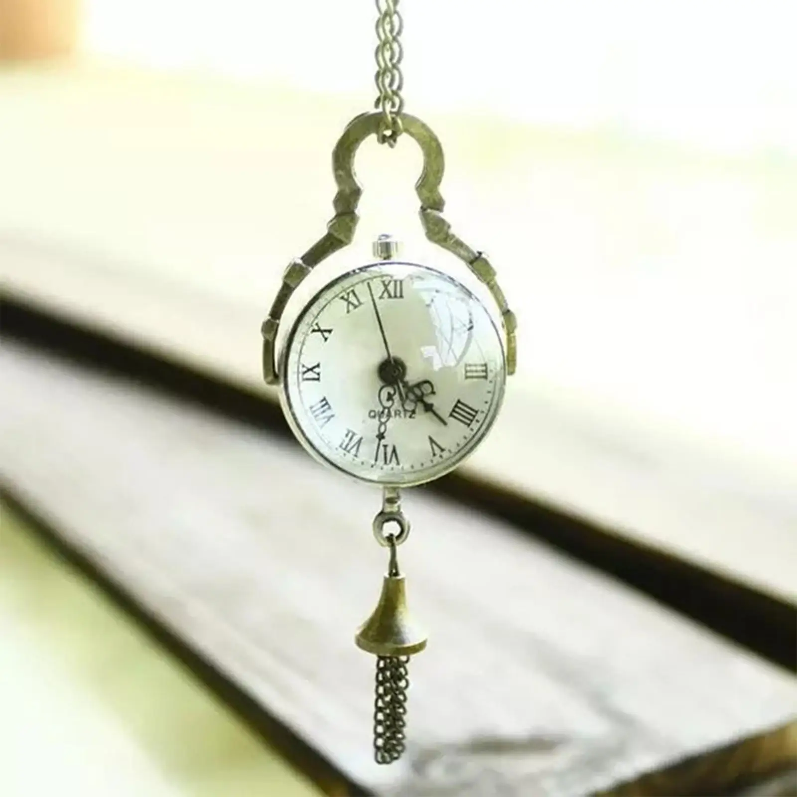 Pocket Watch/ Glass Ball Roman Numerals Scale Retro with Chain Pendant Sweater Chain/ for Graduation Birthday ' Day Men Women