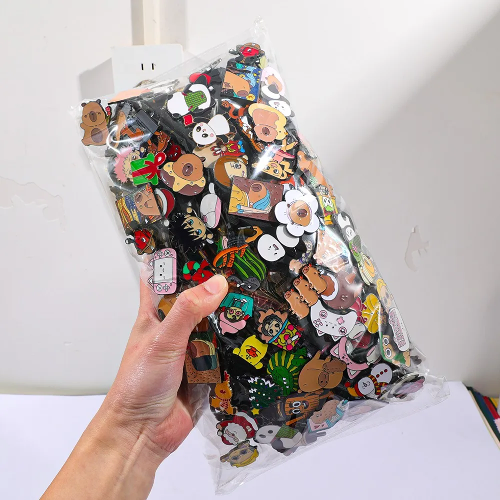 500/1000PCS Creative Random Brooch New Popular Enamel Pin Metal Badge Jewelry Clothing Backpack Accessories Gifts For Friends