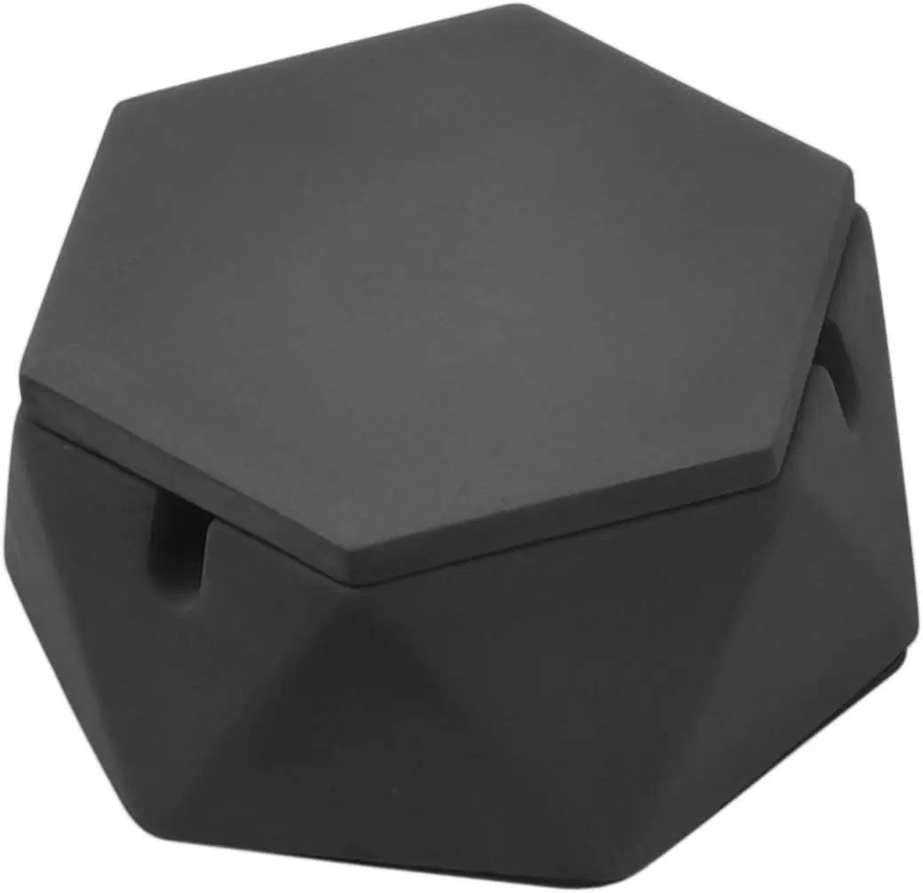 

Concrete Ashtray with Lid & Stainless Steel Insert – Windproof