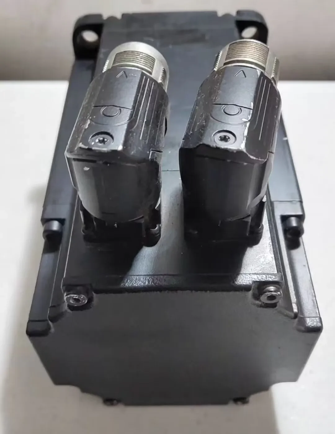 Neues und originales B&R 4PP065.0571-X74F HMI Power Panel PP65