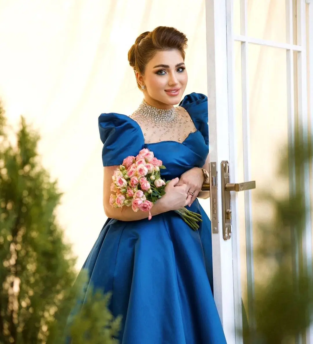 Vestidos de Quinceañera de cuello alto Vintage, vestidos de graduación de manga corta, cuentas de cristales, Azul Real, longitud hasta el tobillo, vestidos de fiesta formales