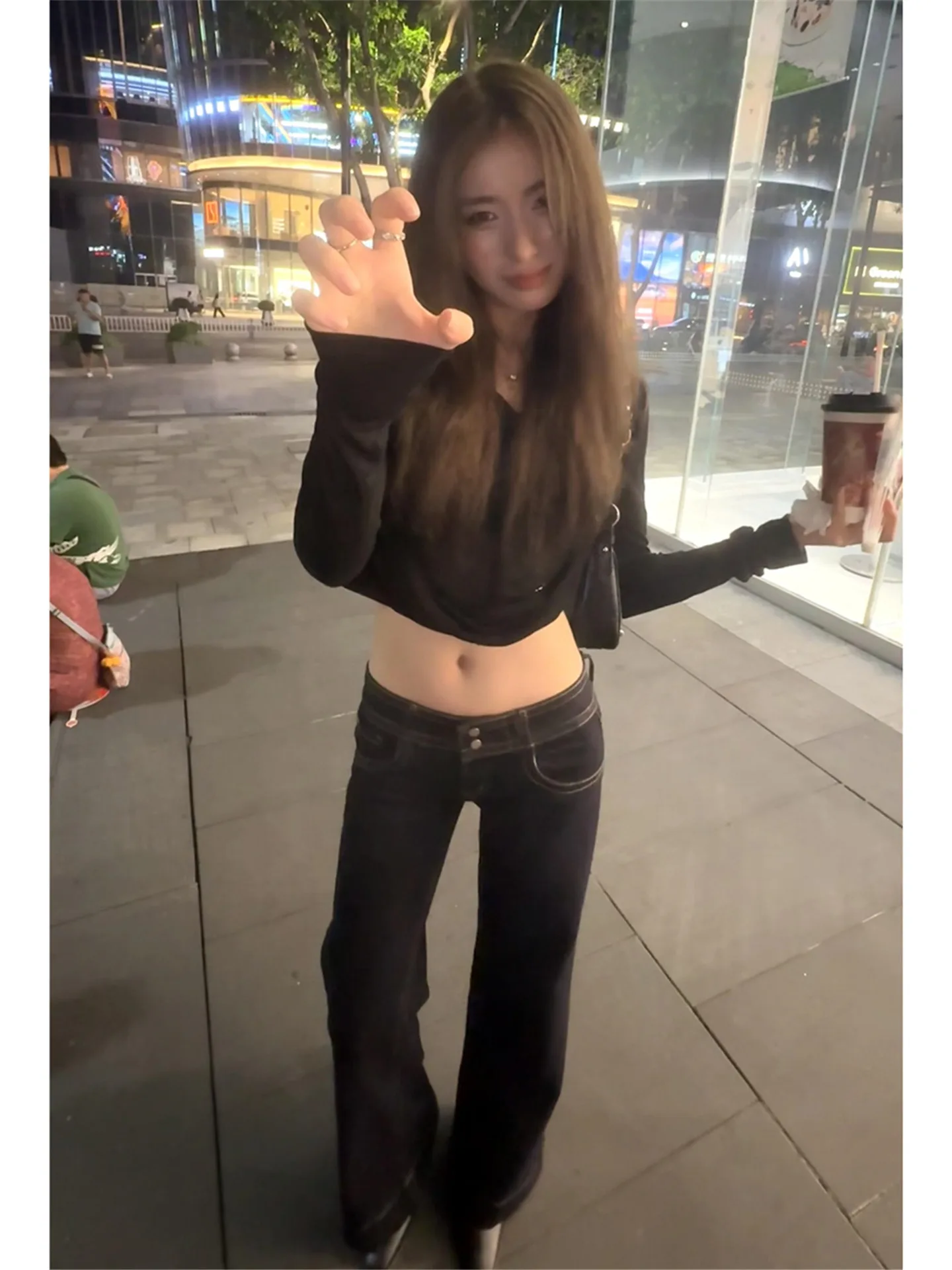 

Женские джинсы-клеш в стиле ретро, американский уличный стиль, с низкой посадкой, свободные, стройнящие, весенние, повседневные, темно-синие, из денима