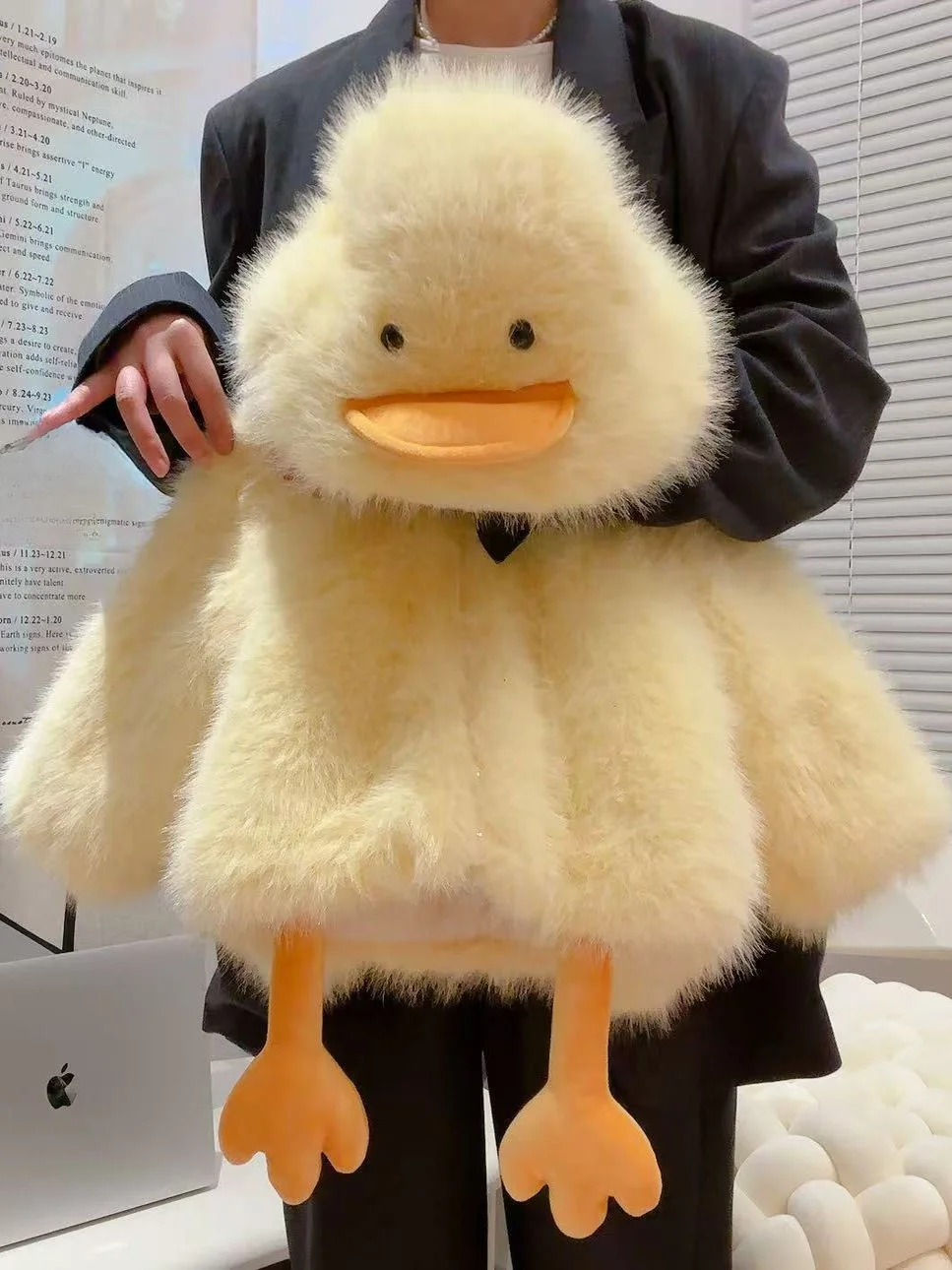 愛らしい黄色いアヒル子供用ホームウェアアウターウェア冬ファッション厚手ふわふわ暖かいコート女の子用韓国風ストレートカット長袖フード付き