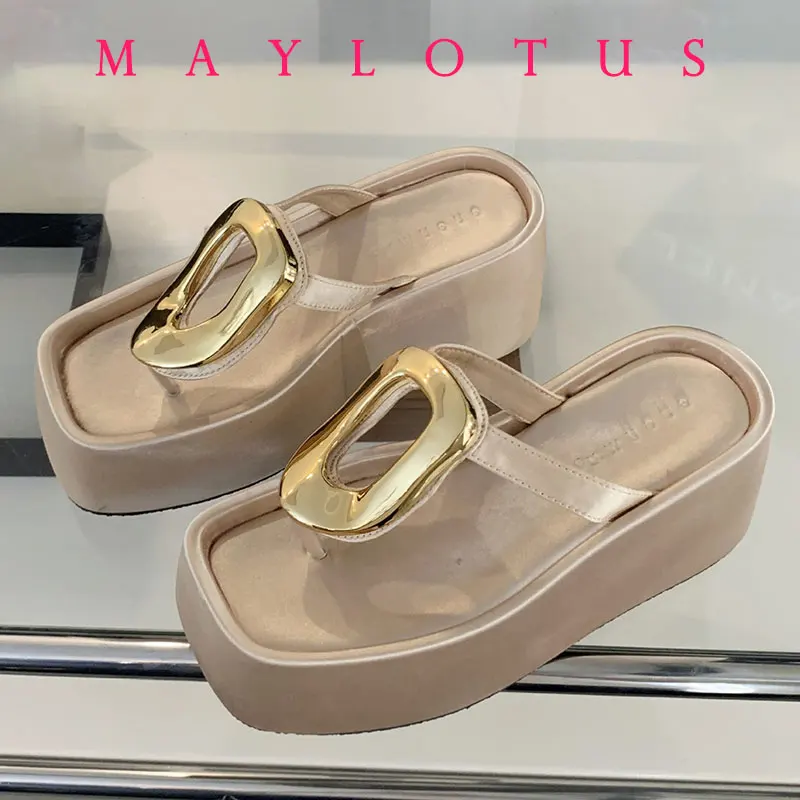 

Wedge Platform Slippers Women Flip Flops Sandals Gold Metals Summer High Heels Slippers Rome Black Beach Shoes