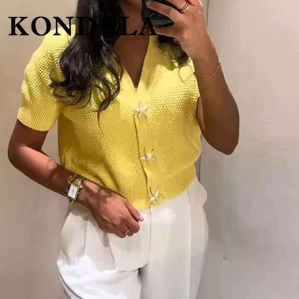 

KONDALA Chic Y2K Vintage 2025 Short Sleeve V-Neck Woman Knitwear Star Buttons Fashion Mujer Casual Short Mujer Knit Sweater