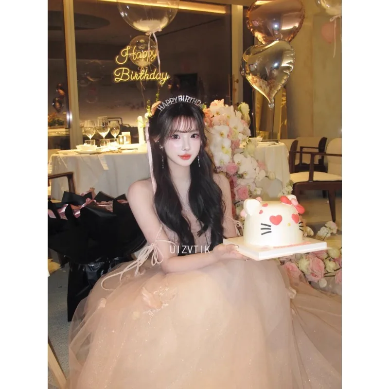 فساتين سهرة أنيقة وردية لامعة للنساء كوريا صور تبادل لاطلاق النار فساتين زفاف مثير السباغيتي الأشرطة الزهور بريق فساتين حفلات